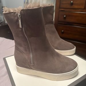 J/Slides Fur Boots 6.5